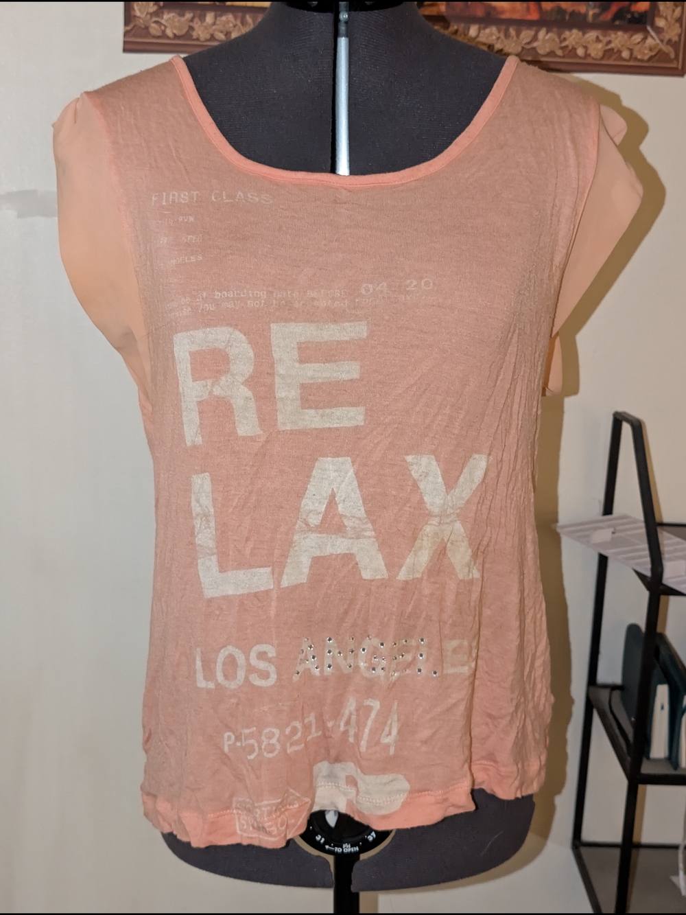 princess vera wang Peach Graphic Tank Top - 'RELAX' Print